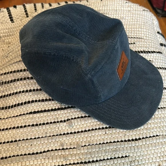 Blue Cap - Picture 5 of 11